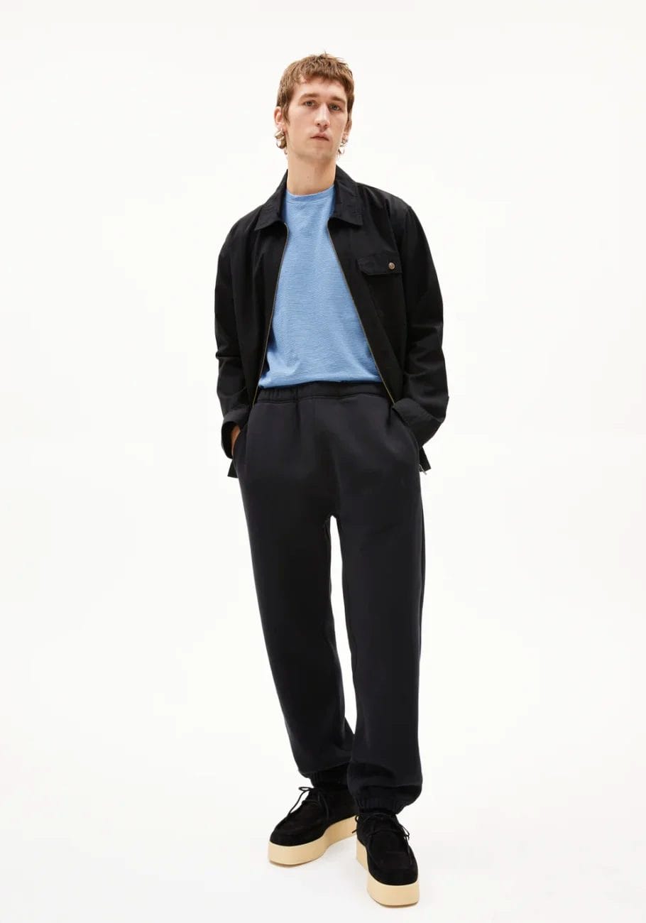 BAASTI Fleece Black - Armedangels
